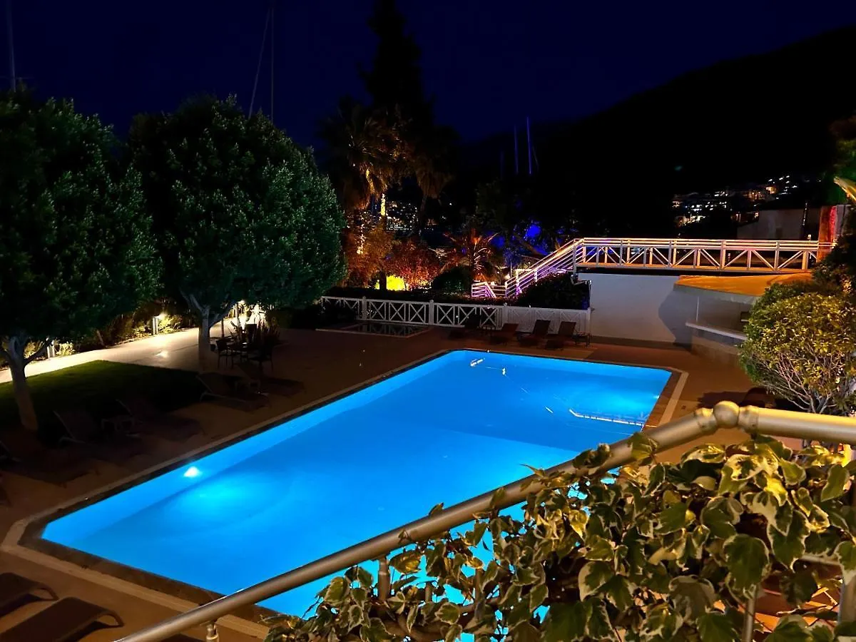 Marina Boutique Hotel